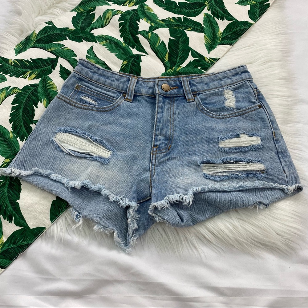 Billabong Distressed Raw Hem Shorts 596
